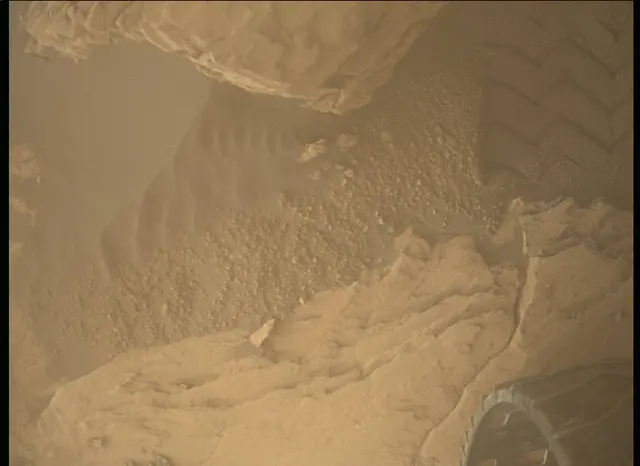 Sol 2579: Mars Descent Imager (MARDI)