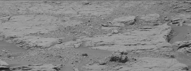 Sol 2581: Mast Camera (Mastcam)
