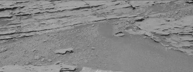 Sol 2581: Mast Camera (Mastcam)