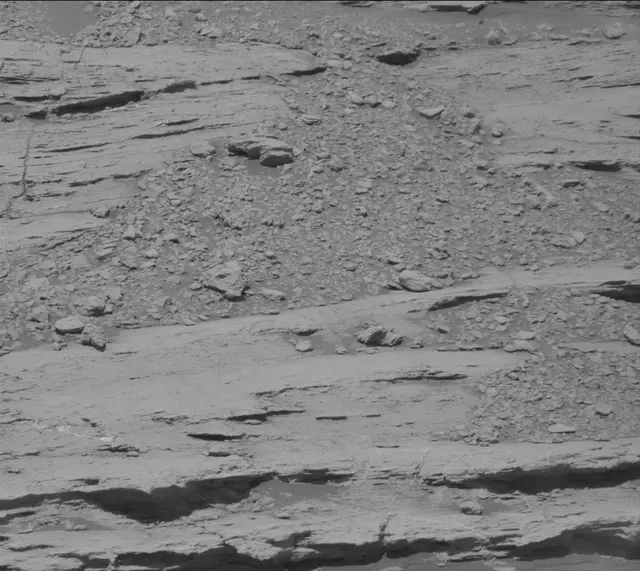 Sol 2581: Mast Camera (Mastcam)