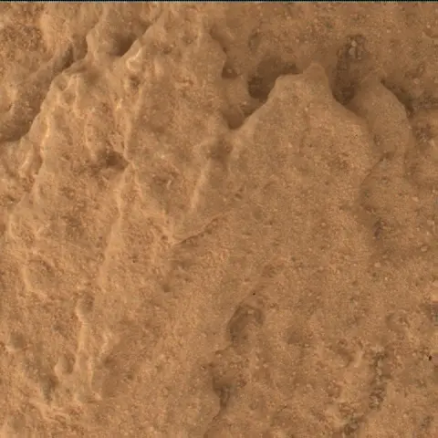 Sol 2581: Mars Hand Lens Imager (MAHLI)