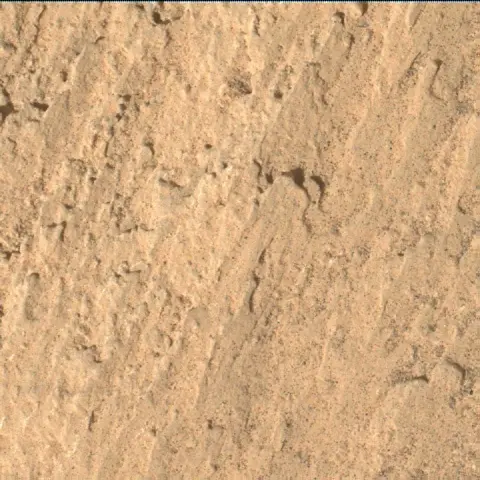Sol 2581: Mars Hand Lens Imager (MAHLI)