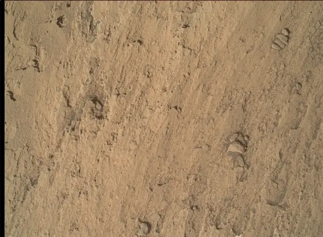 Sol 2581: Mars Hand Lens Imager (MAHLI)