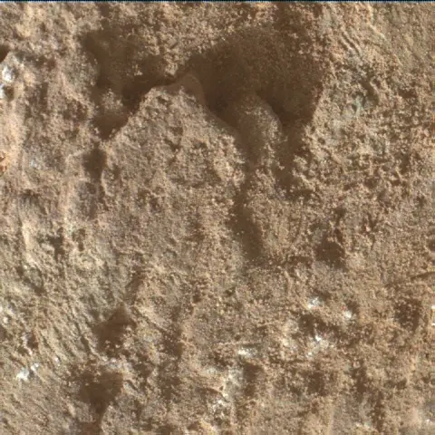 Sol 2581: Mars Hand Lens Imager (MAHLI)