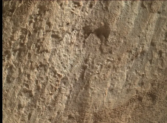 Sol 2581: Mars Hand Lens Imager (MAHLI)