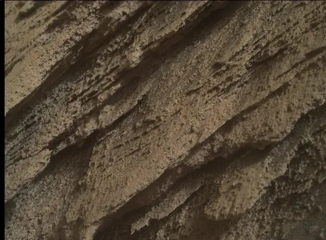 Sol 2581: Mars Hand Lens Imager (MAHLI)