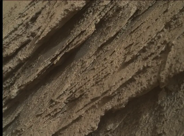 Sol 2581: Mars Hand Lens Imager (MAHLI)