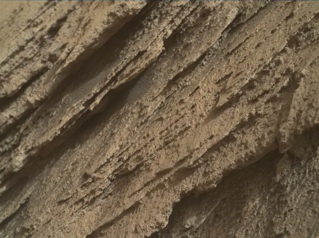 Sol 2581: Mars Hand Lens Imager (MAHLI)