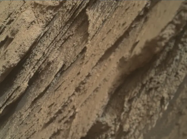 Sol 2581: Mars Hand Lens Imager (MAHLI)