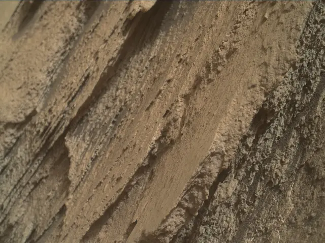 Sol 2581: Mars Hand Lens Imager (MAHLI)