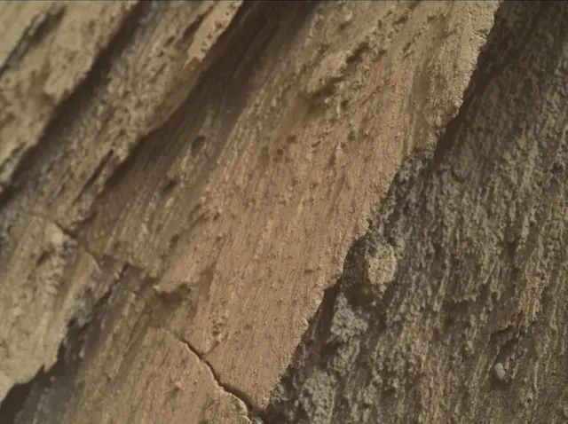 Sol 2581: Mars Hand Lens Imager (MAHLI)