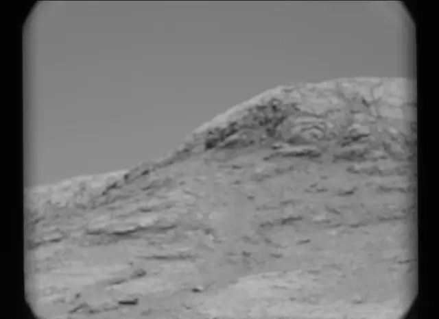 Sol 2582: Mast Camera (Mastcam)