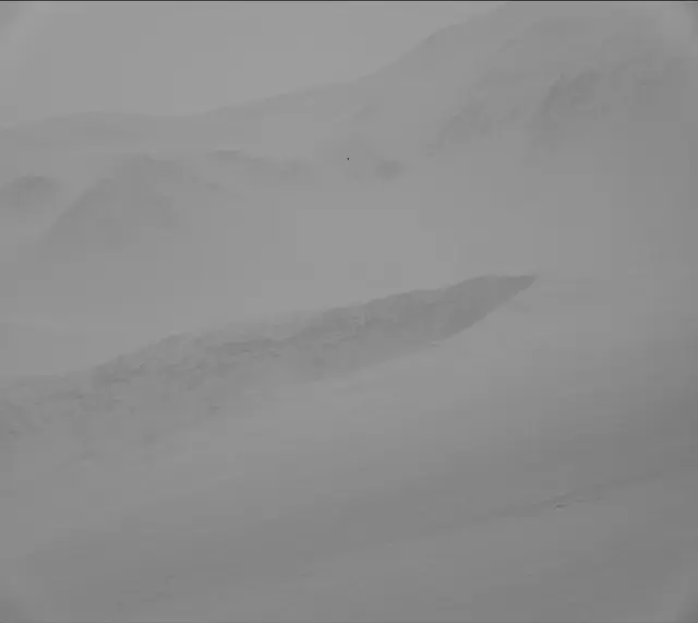 Sol 2582: Mast Camera (Mastcam)