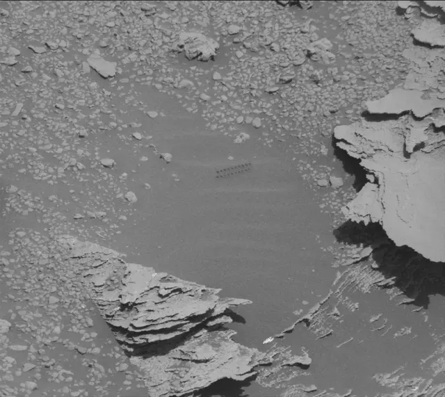 Sol 2582: Mast Camera (Mastcam)