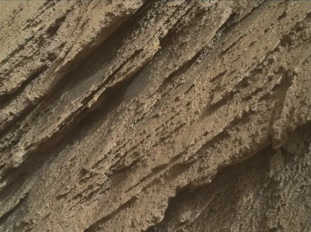 Sol 2582: Mars Hand Lens Imager (MAHLI)