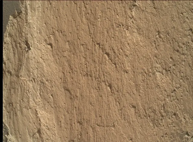 Sol 2583: Mars Hand Lens Imager (MAHLI)