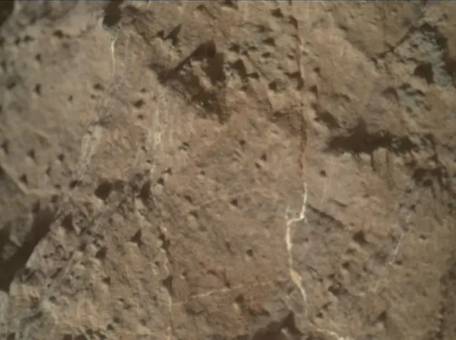 Sol 2583: Mars Hand Lens Imager (MAHLI)