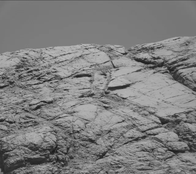 Sol 2584: Mast Camera (Mastcam)