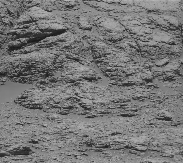 Sol 2584: Mast Camera (Mastcam)