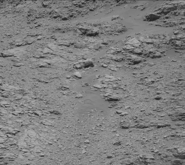 Sol 2584: Mast Camera (Mastcam)