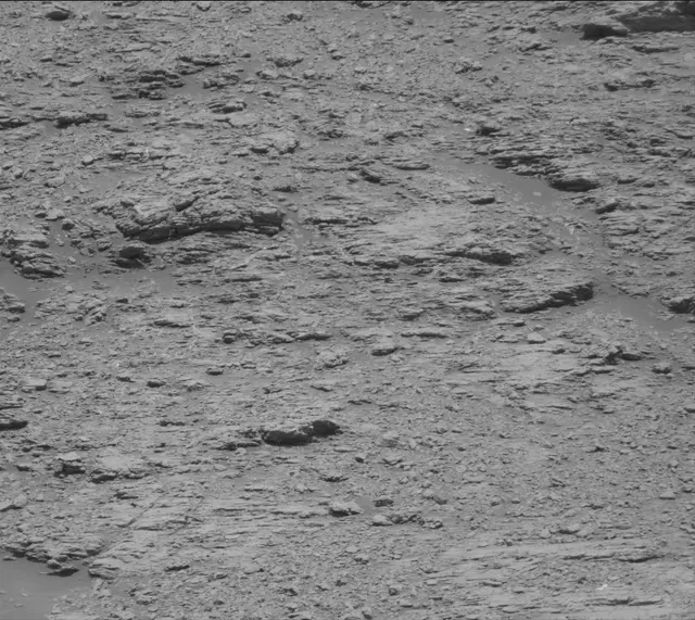 Sol 2584: Mast Camera (Mastcam)