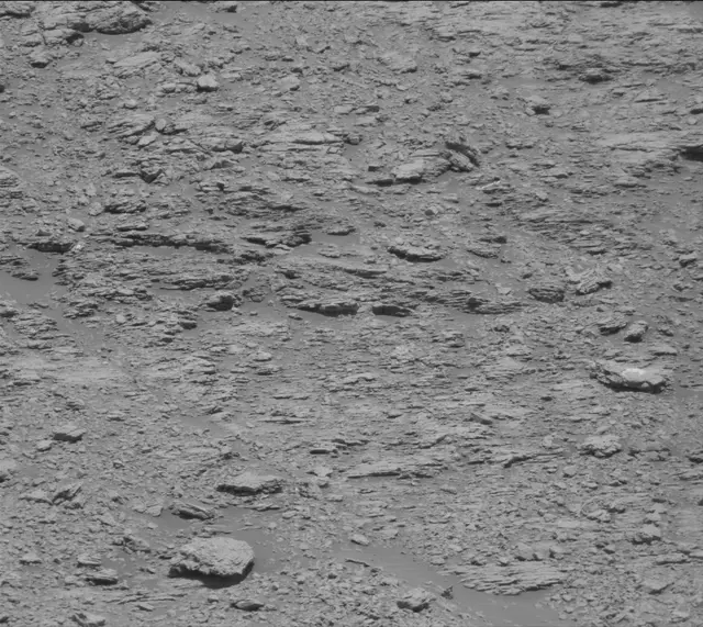 Sol 2584: Mast Camera (Mastcam)