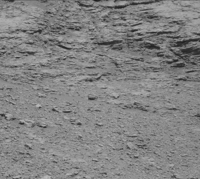 Sol 2584: Mast Camera (Mastcam)