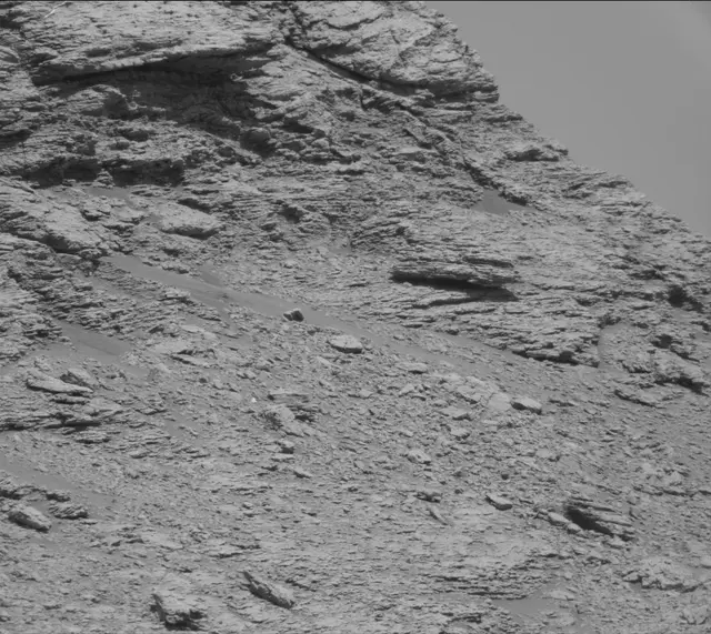 Sol 2584: Mast Camera (Mastcam)