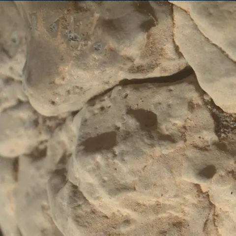Sol 2585: Mars Hand Lens Imager (MAHLI)