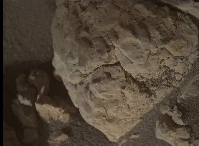 Sol 2585: Mars Hand Lens Imager (MAHLI)