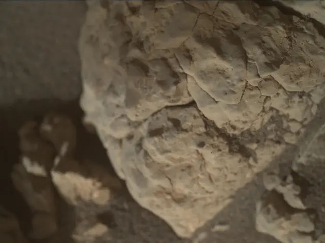Sol 2585: Mars Hand Lens Imager (MAHLI)