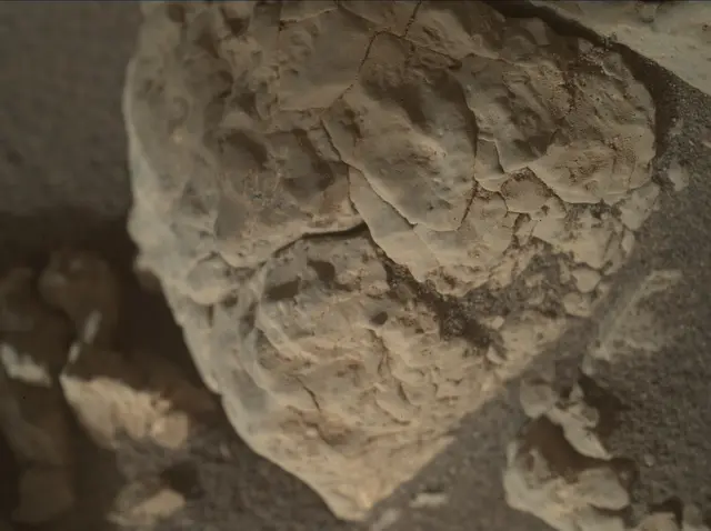 Sol 2585: Mars Hand Lens Imager (MAHLI)