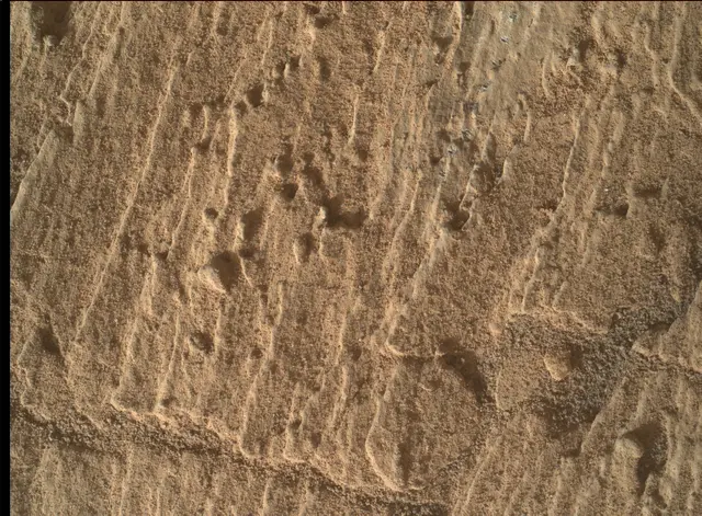 Sol 2585: Mars Hand Lens Imager (MAHLI)