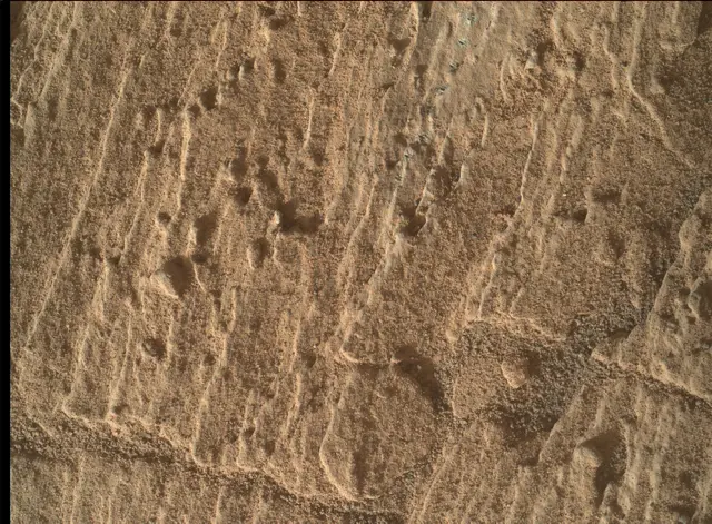 Sol 2585: Mars Hand Lens Imager (MAHLI)