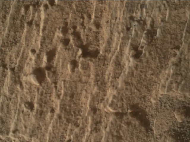 Sol 2585: Mars Hand Lens Imager (MAHLI)