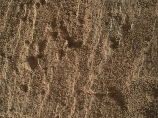Sol 2585: Mars Hand Lens Imager (MAHLI)