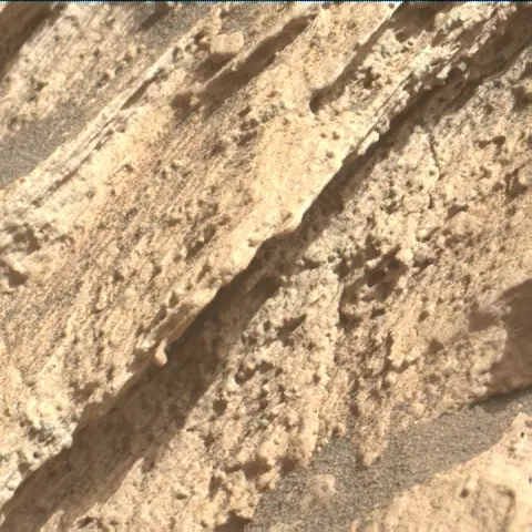 Sol 2585: Mars Hand Lens Imager (MAHLI)