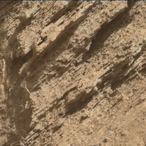 Sol 2585: Mars Hand Lens Imager (MAHLI)
