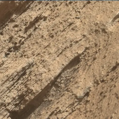 Sol 2585: Mars Hand Lens Imager (MAHLI)