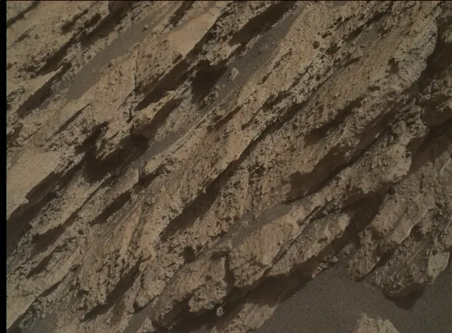 Sol 2585: Mars Hand Lens Imager (MAHLI)