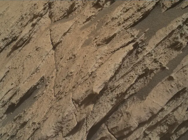 Sol 2585: Mars Hand Lens Imager (MAHLI)