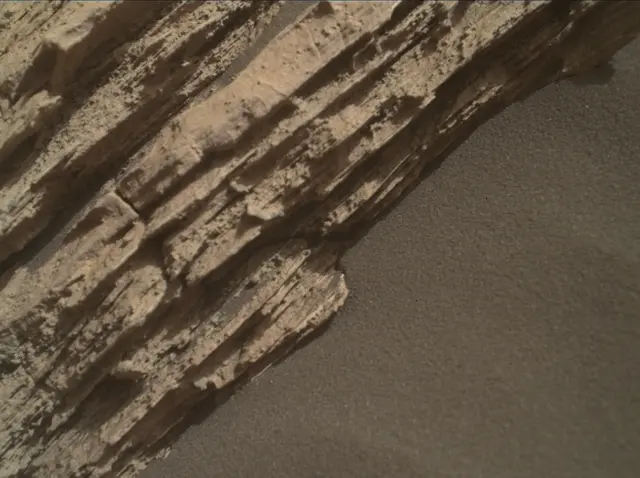 Sol 2585: Mars Hand Lens Imager (MAHLI)