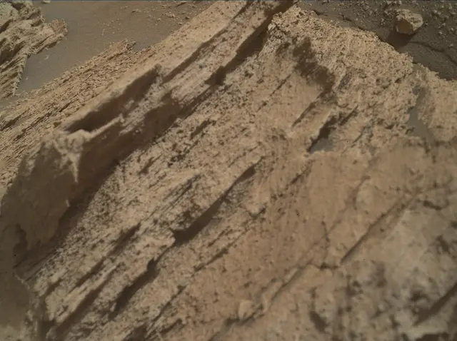 Sol 2585: Mars Hand Lens Imager (MAHLI)