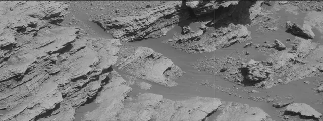 Sol 2586: Mast Camera (Mastcam)