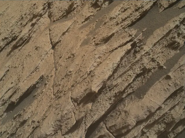 Sol 2586: Mars Hand Lens Imager (MAHLI)
