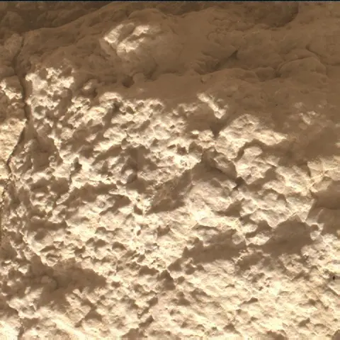 Sol 2587: Mars Hand Lens Imager (MAHLI)