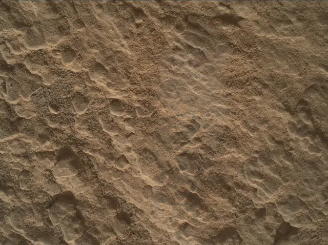 Sol 2587: Mars Hand Lens Imager (MAHLI)