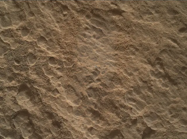 Sol 2587: Mars Hand Lens Imager (MAHLI)