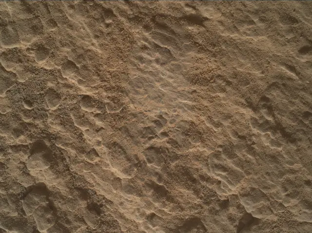 Sol 2587: Mars Hand Lens Imager (MAHLI)