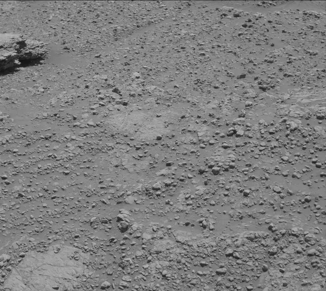 Sol 2588: Mast Camera (Mastcam)